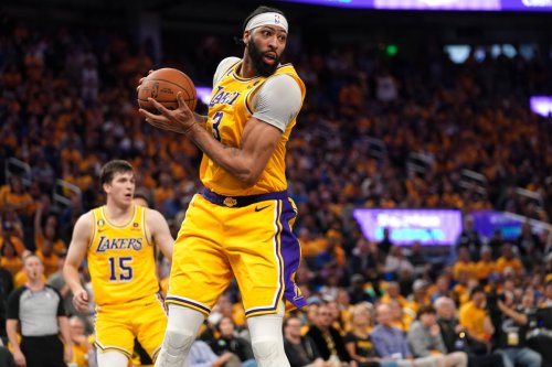 How Beat Reporter Believes Lakers Will Approach Possible Anthony Davis Extension