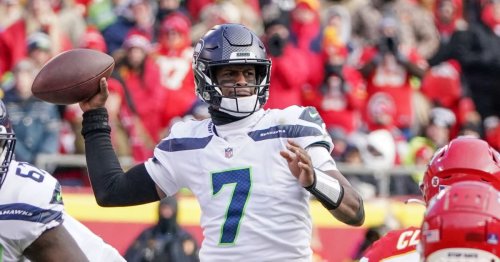 Metcalf: Seahawks' offense has 'whole arsenal of weapons'