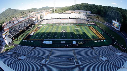 Forde-Yard Dash: College Football’s Most—and Least—Picturesque Stadiums ...