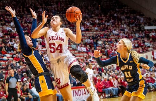 Indiana Rallies For 67-59 Comeback Win at Maine, Holmes Scores 22 Points In Homecoming
