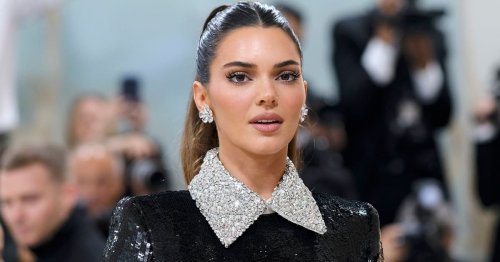 Kendall Jenner Proves There’s Nothing More Flattering Than a Cinched Black Midi Dress