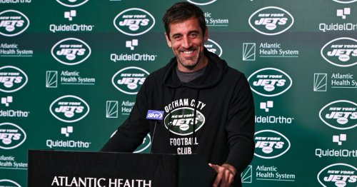 Aaron Rodgers’s Agent Reportedly Gave Packers Ultimatum Between QB, GM Brian Gutekunst