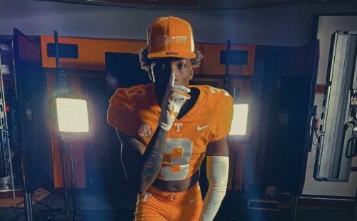 vols-wr-target-mazeo-bennett-jr-trims-list-sets-decision-date-flipboard