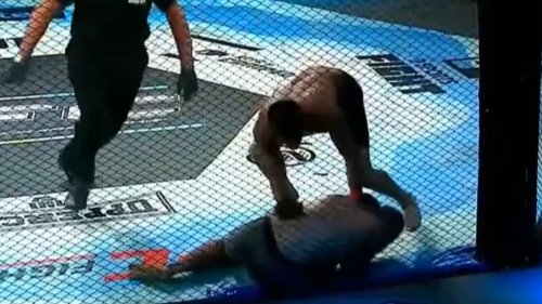 MMA Video: Brutal Knee To The Face Knocks Fighter Unconscious