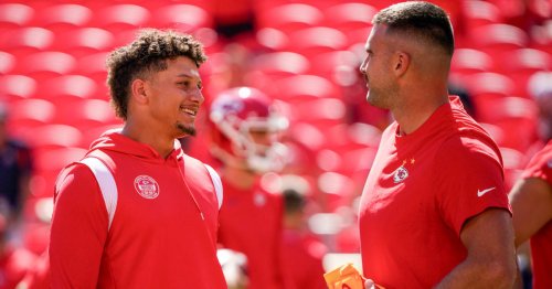 Patrick Mahomes Claims Travis Kelce Just 'Makes Up His Own Routes'