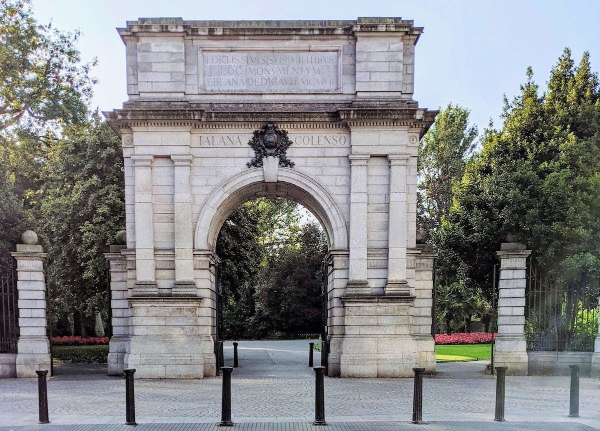 Dublin in September: 12 Fun Things to See and Do - Travel by SidewalkSafari