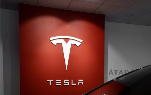 Tesla pourrait bientôt ouvrir une usine au Canada