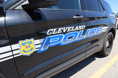 Cleveland police and CMHA hiring patrol officers. Some positions pay up to $86,918