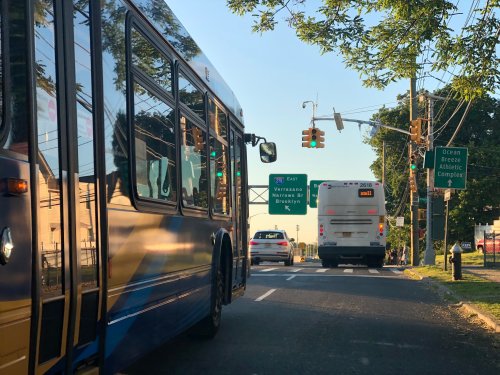NYC express buses, especially on Staten Island, not ‘viable’ for wheelchair users, report says