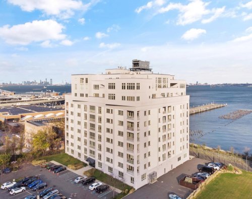 Showings start Saturday for Pete Davidson’s nearly $1.3M Staten Island condo; here’s what you should know