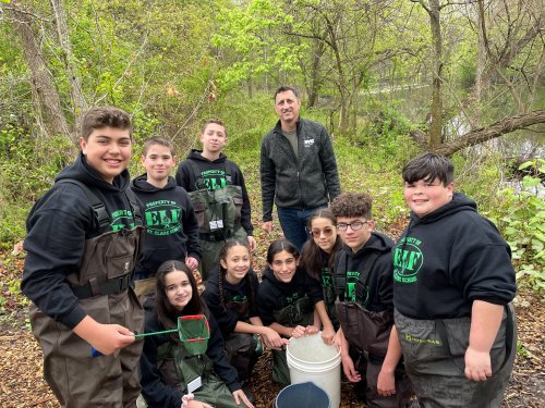 Staten Island students monitor eel counts at Bluebelt | In Class column