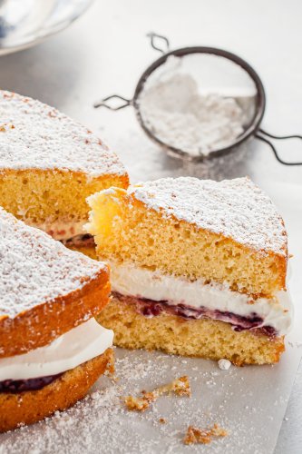 An Airy, Light, and Deceptively Simple Victoria Sponge Cake Recipe