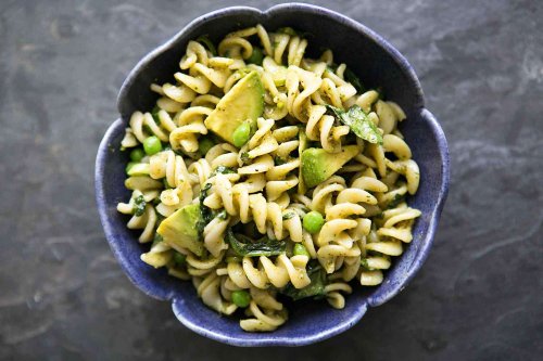Pesto Pasta with Spinach and Avocado