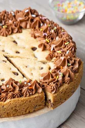 This Impressive Chocolate Chip Cookie Cake Is Easy to Make