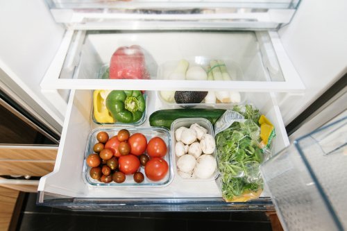 The Only Way To Prevent Fruits and Vegetables in Your Fridge From Rotting