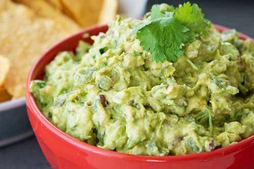 This Surprising Ingredient Makes Your Guacamole Unforgettable