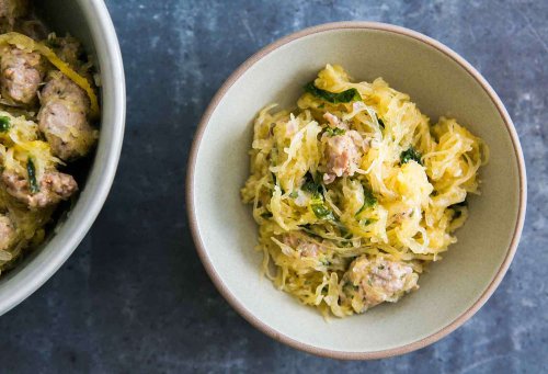 Roasted Spaghetti Squash With Turkey Sausage and Kale Is a Flavorful Low-Carb Meal