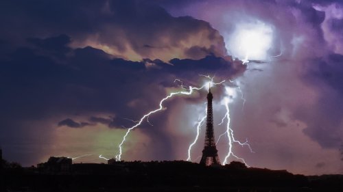 À Paris, la violence de l'orage a surpris tout le monde