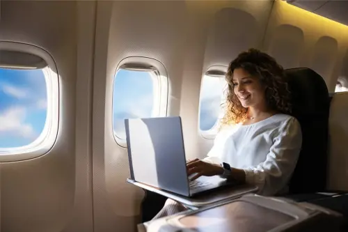Multi-Orbit 101: Inside the Tech Powering Smarter In-Flight Wi-Fi