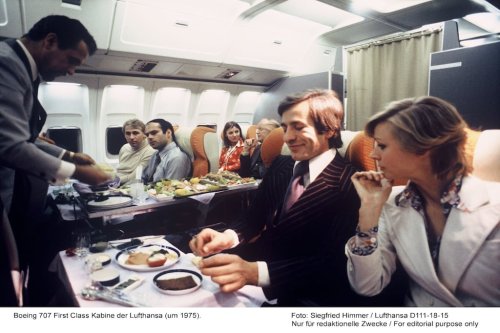 17 Milestones in the History of Airlines' In-Flight Meals