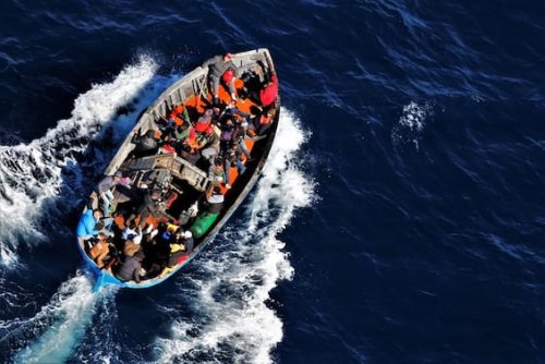 Migranti, naufragio in Grecia: decine di dispersi