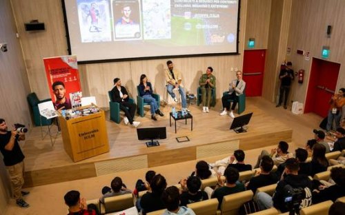 All'università IULM il collezionismo sale in cattedra con Topps