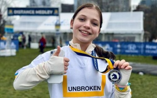 Yana, 12enne ucraina che ha corso a Boston con le protesi alle gambe