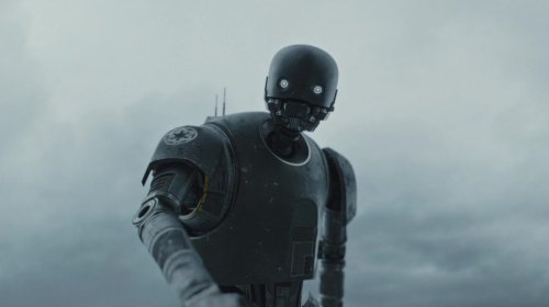 Alan Tudyk's Improvised Star Wars: Rogue One Slap Nearly Made Diego Luna Break