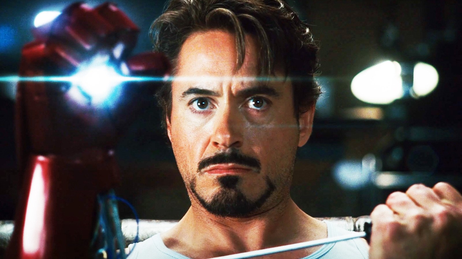 Iron Man Director Jon Favreau Used A Sneaky Tactic To Cast Robert Downey Jr.