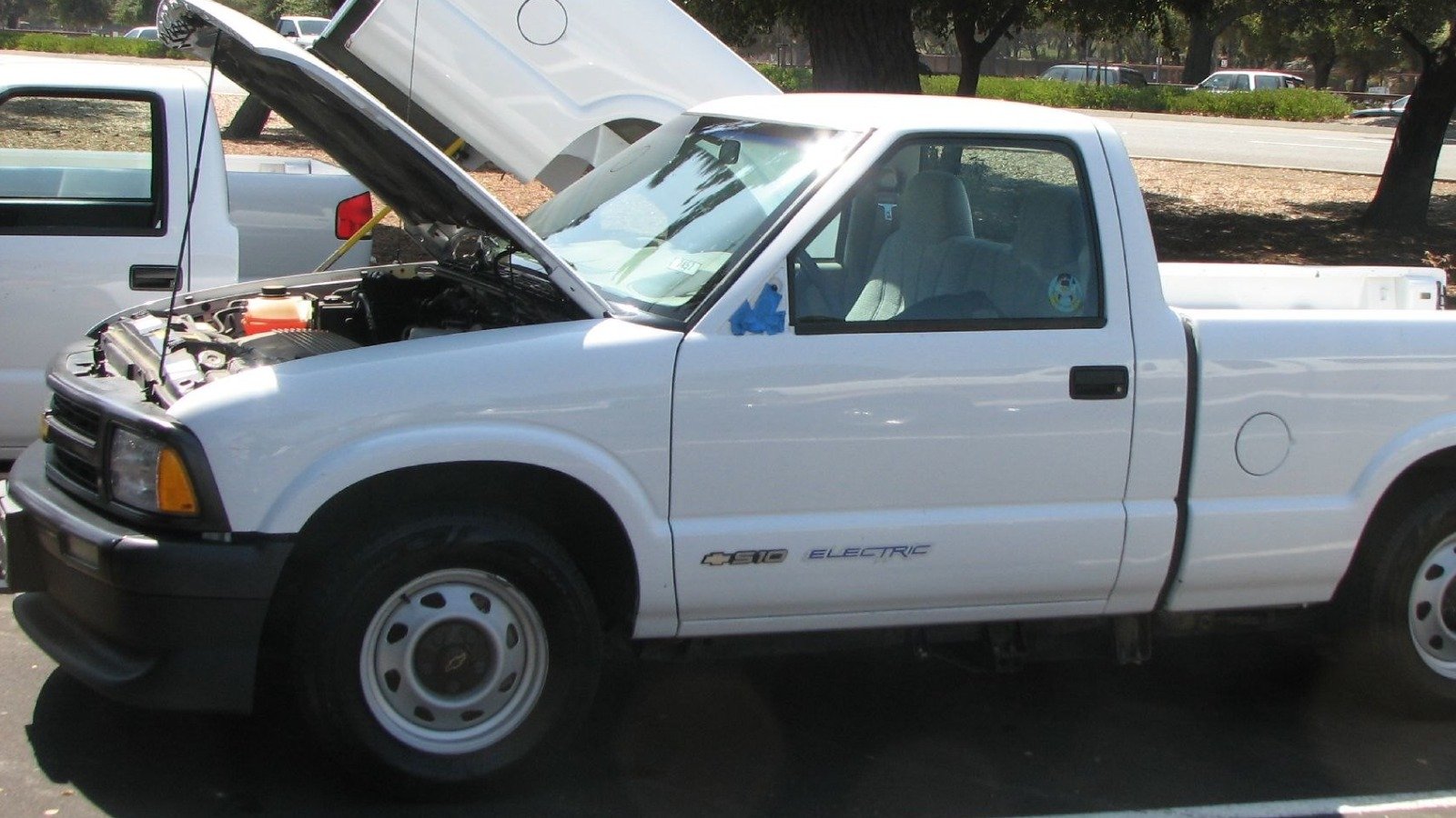 The Chevrolet S10 EV Was An Electric Pickup Truck Ahead Of Its Time - cover