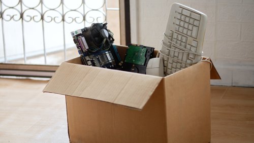 10 Unexpected Uses For Old Computer Parts