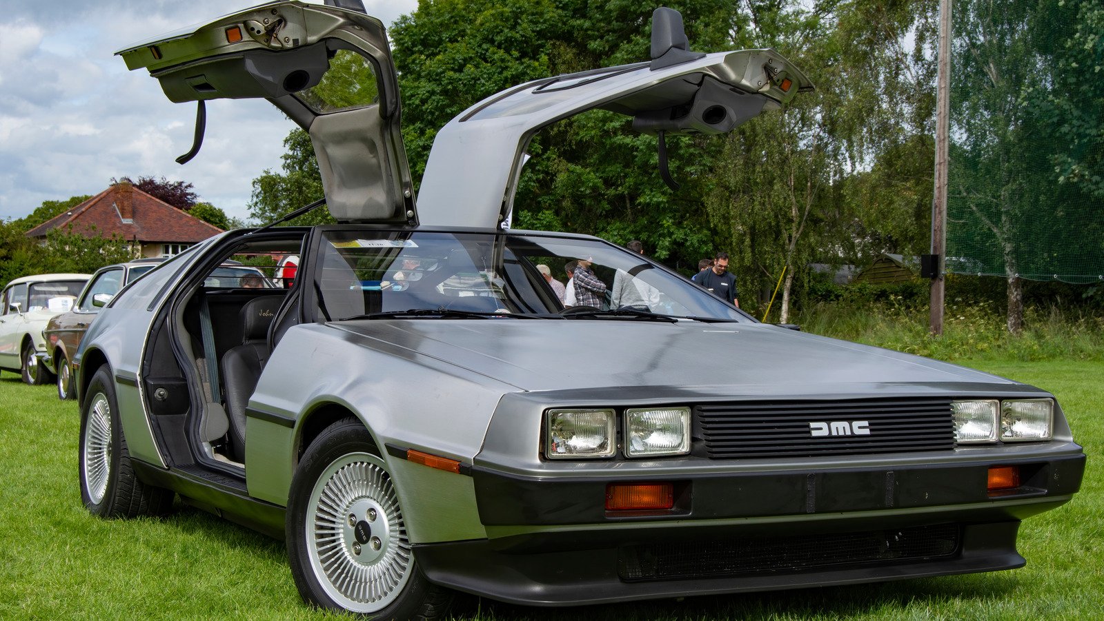 15 Defunct Car Brands We Wish Still Existed