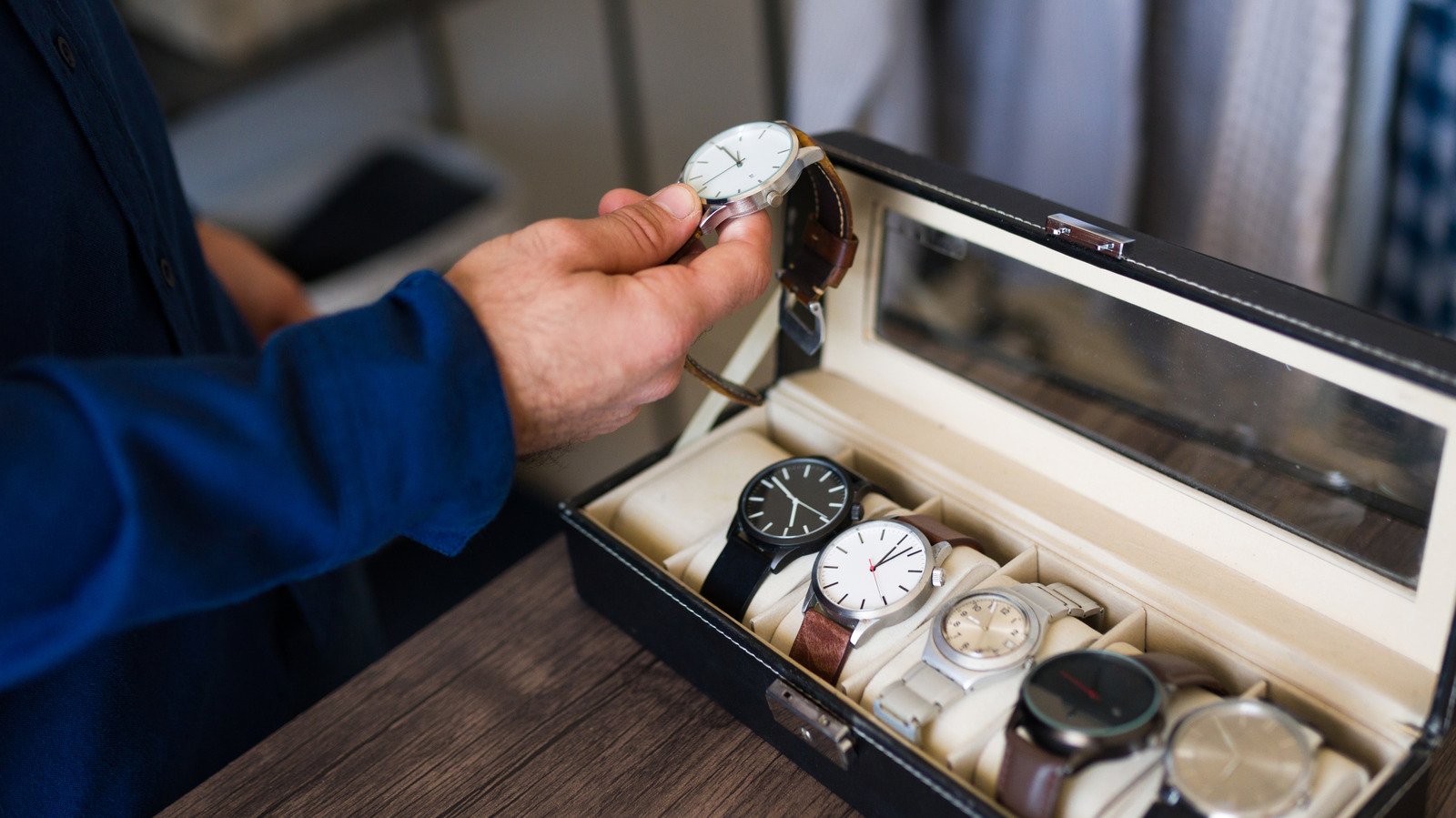 5 Luxury Watches True Enthusiasts Say Aren't Worth It
