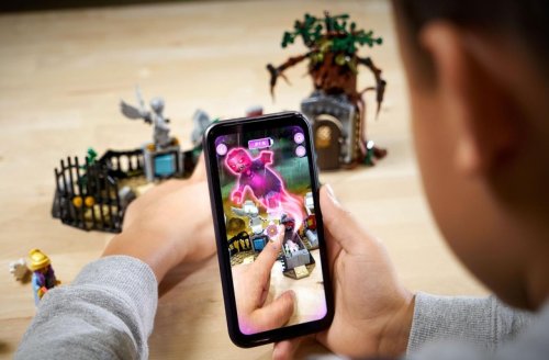 LEGO Hidden Side Combines AR Game With Physical Building Sets