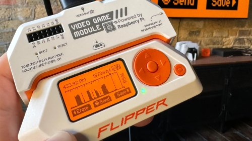 This Raspberry Pi Accessory Can Turn Your Flipper Zero Into A Mini Gaming Console