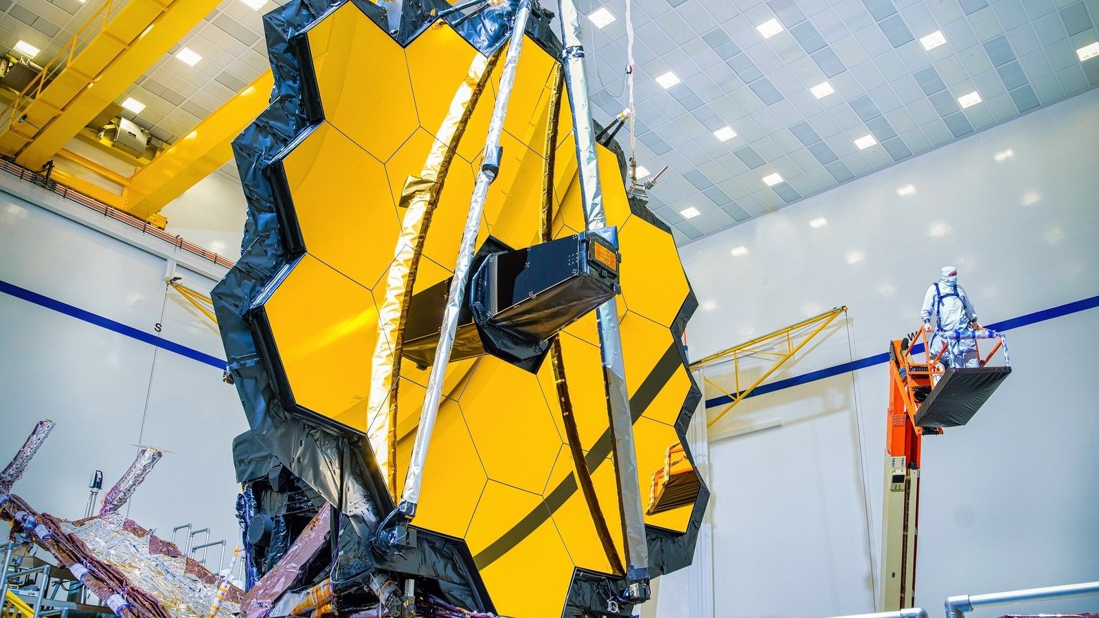The Reason The James Webb Space Telescope Doesn't Have Any Cameras Onboard