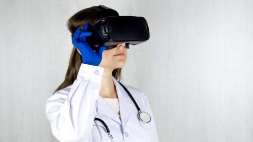 VR effectively reduces pain during uncomfortable medical procedure