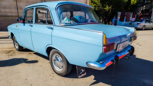 Why Did Old Cars Have Rubber Strips Hanging From The Back? Here's What They Were For