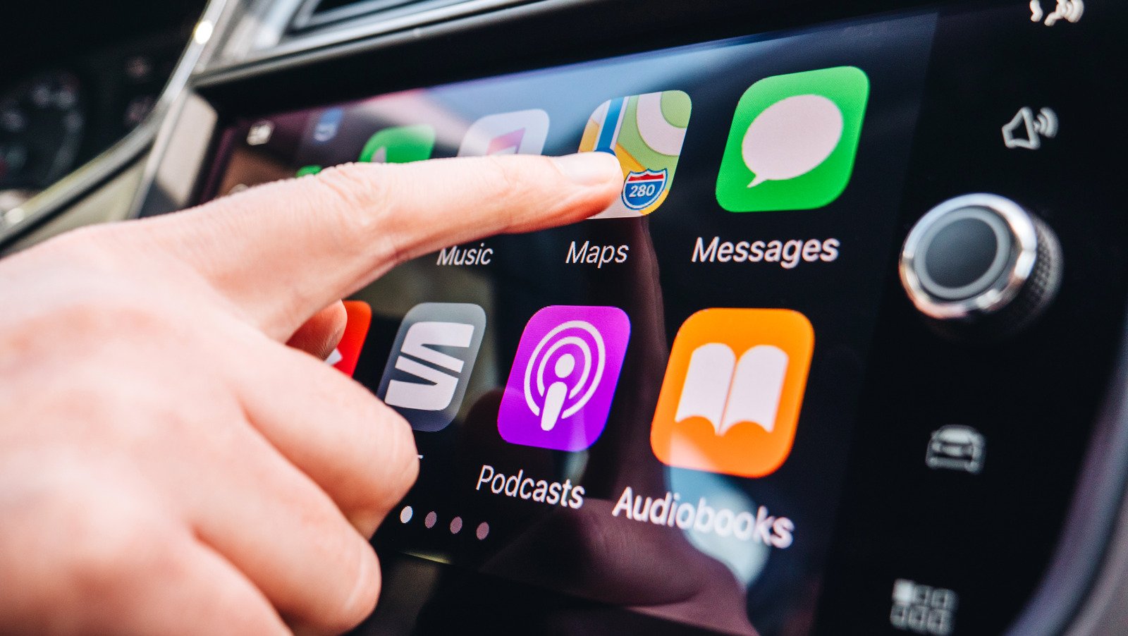 Is Apple CarPlay Completely Free, And Does It Work In Your Car?  
