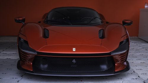Ferrari Vs. Lamborghini: Which Is Faster? - SlashGear