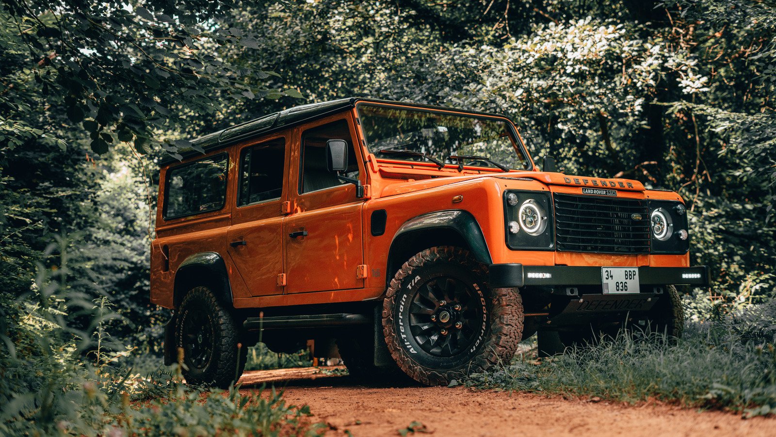 The Real Reason America Banned The Land Rover Defender