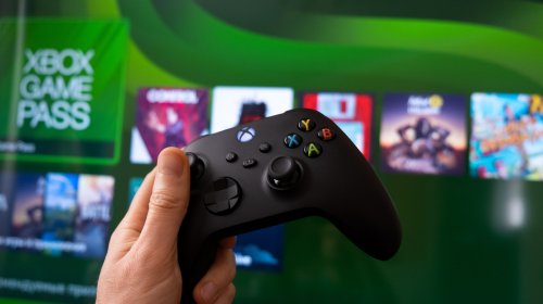 Everything You Can And Can't Do With Gameshare On Xbox Series X|S - SlashGear