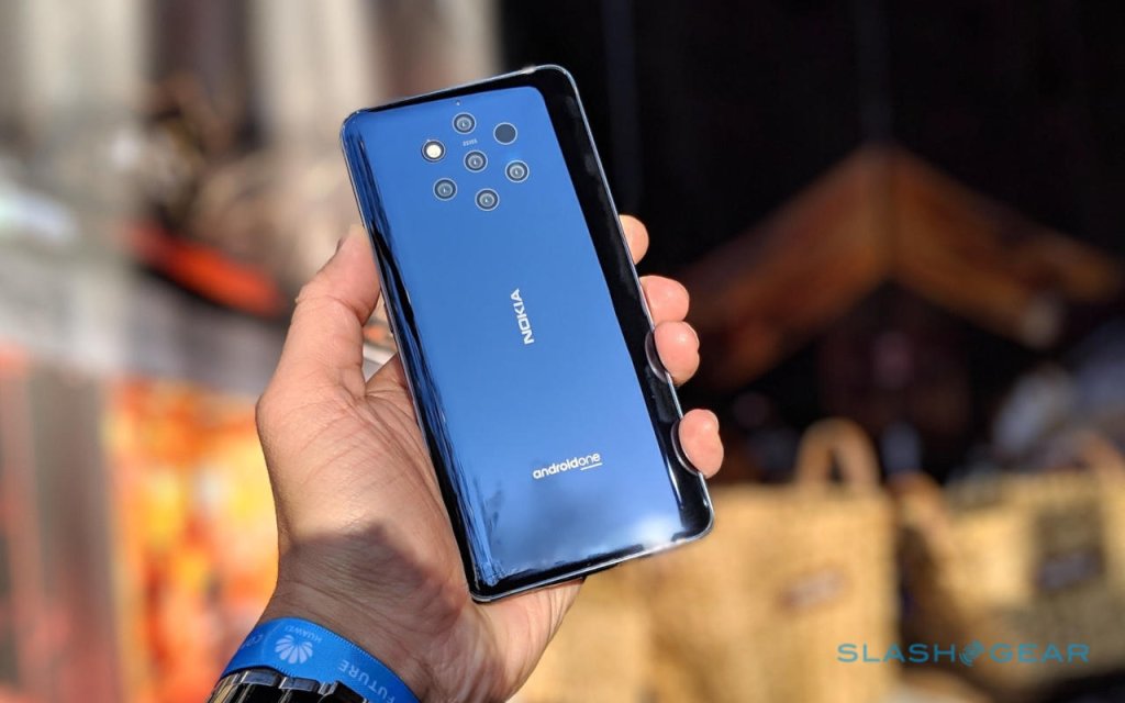 Realme 5i Is A 65 Inch Phone With A Giant Battery For Around 125