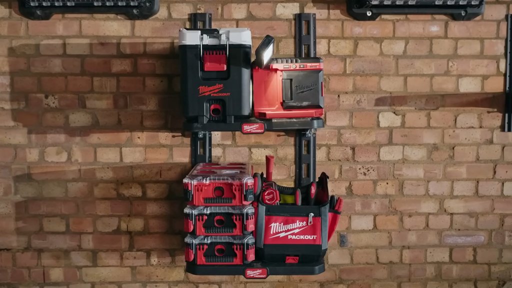 MILWAUKEE TOOLS
