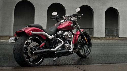 How Fast Is The Harley-Davidson Breakout? A Look At Its Top Speed, Horsepower & More