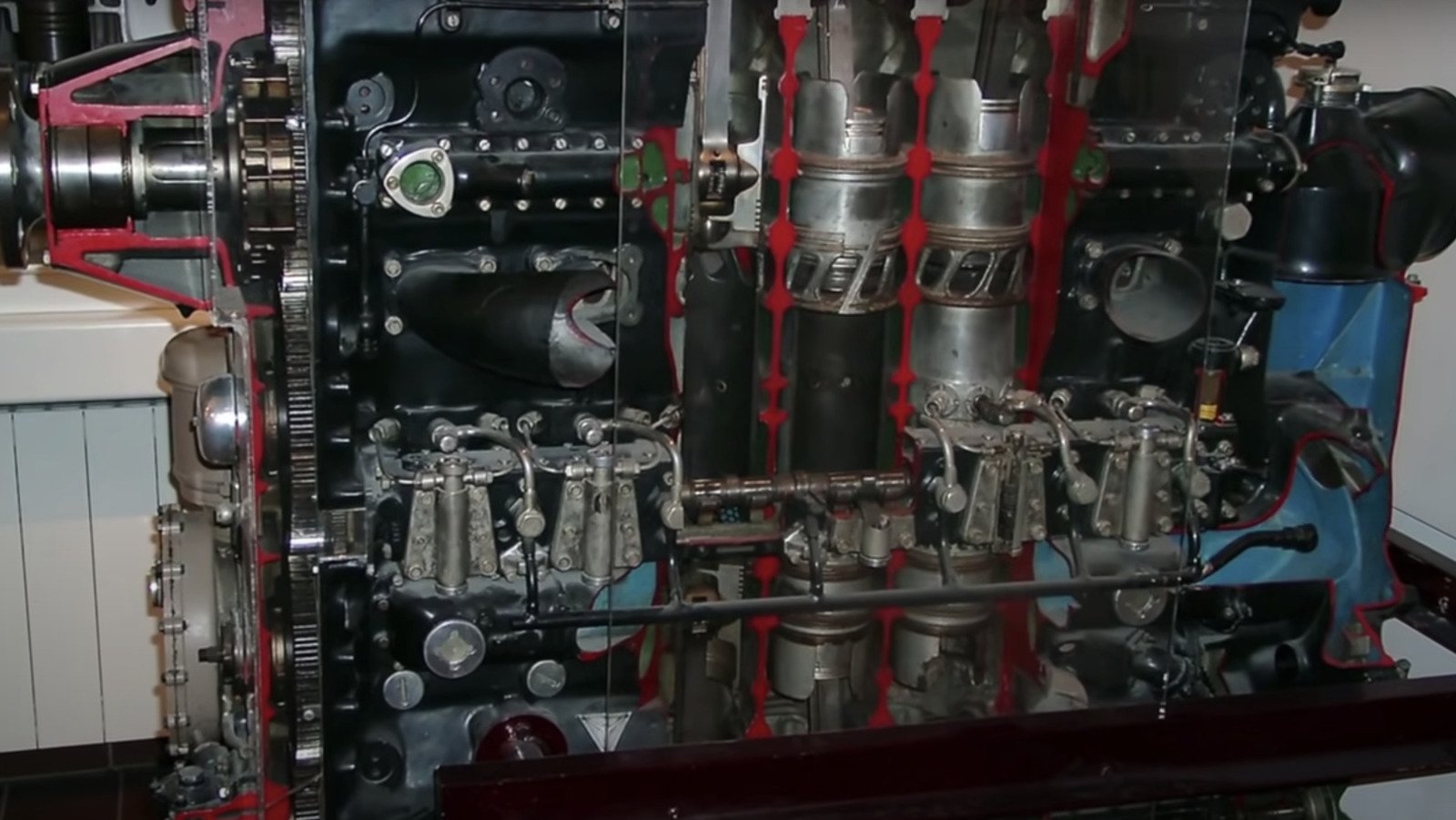 How The Opposed-Piston Engine Could Be The Answer To Near-Zero Emissions