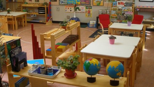 L'engouement pour la pédagogie Montessori ne se dément pas, mais est-elle efficace?