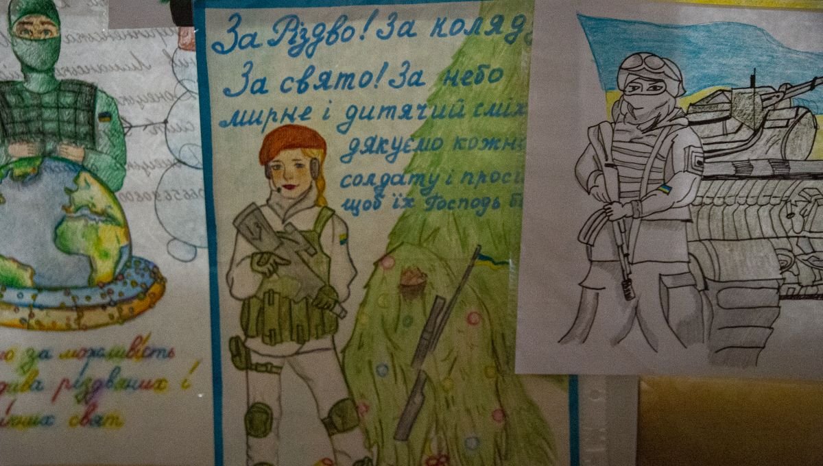 «Bonne année héros et défenseur!»: les dessins des enfants ukrainiens aux soldats