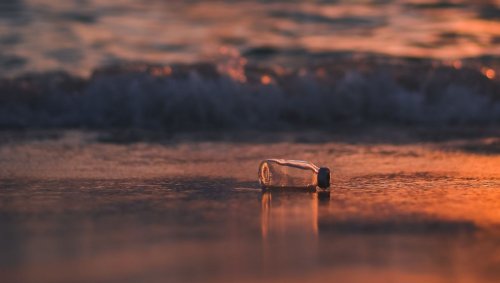 Une bouteille à la mer découverte trente-sept ans plus tard