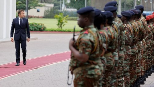 La France révise sa stratégie en Afrique de l'Ouest pour faire face au djihadisme
